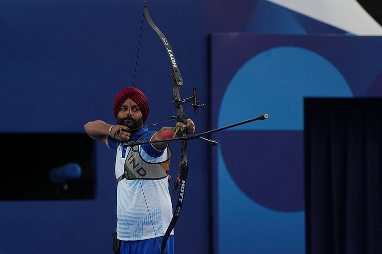 2024 Paralympic Games Archery: Harvinder Singh competes in the men's Individual Recurve Open - | Photo: AP/Thibault Camus